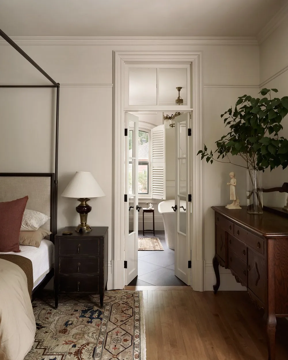 Saint-Laurent Residence: L’Eleganza Senza Tempo di Blanc Marine Intérieurs 19 Sylvie Li Photo