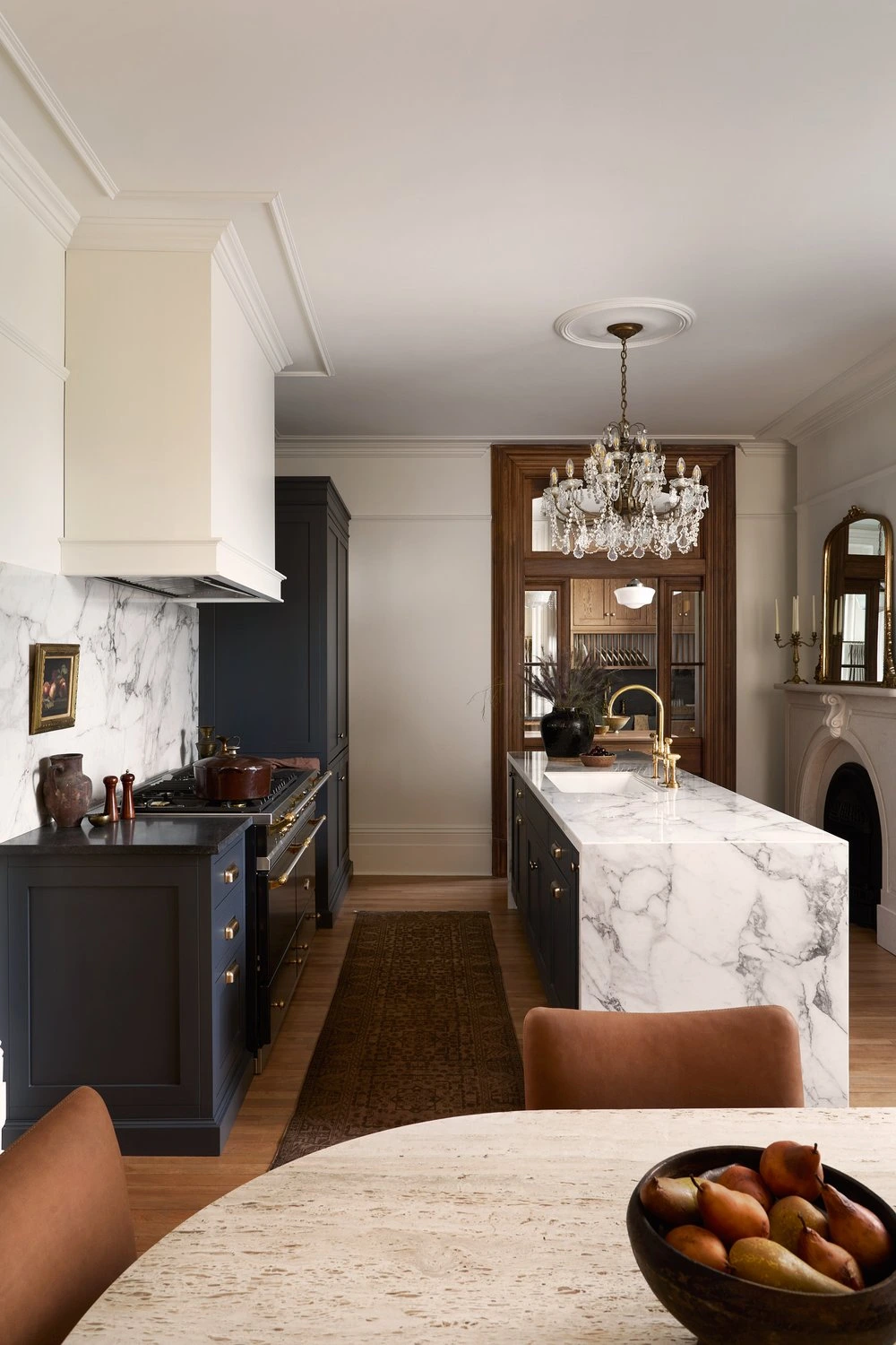 Saint-Laurent Residence: L’Eleganza Senza Tempo di Blanc Marine Intérieurs 12 Sylvie Li Photo